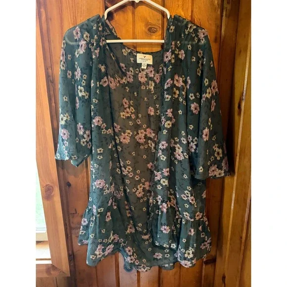 American Eagle Outfitters Kimono Green Floral Ruffle Trim cover Size L/XL - Picture 1 of 4